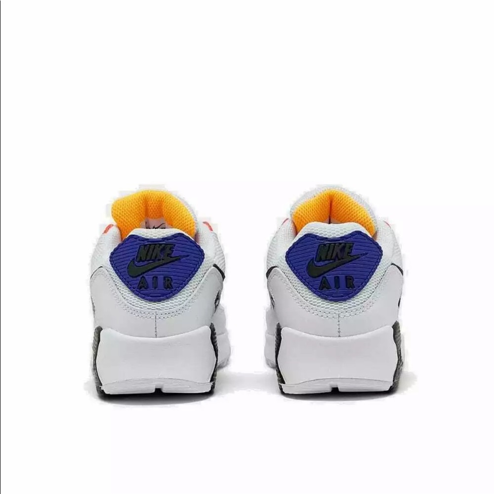 NIKE AIR MAX 90 $120 Women's Running shoes - Picture 4 of 6